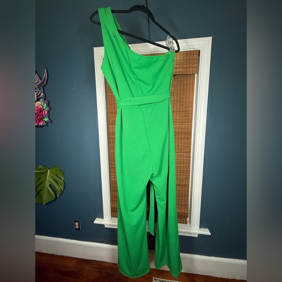 Green One-Shoulder Jumpsuit - Picture 3 of 5